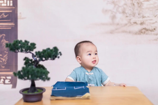 新沂宝宝喊肚子疼怎么回事